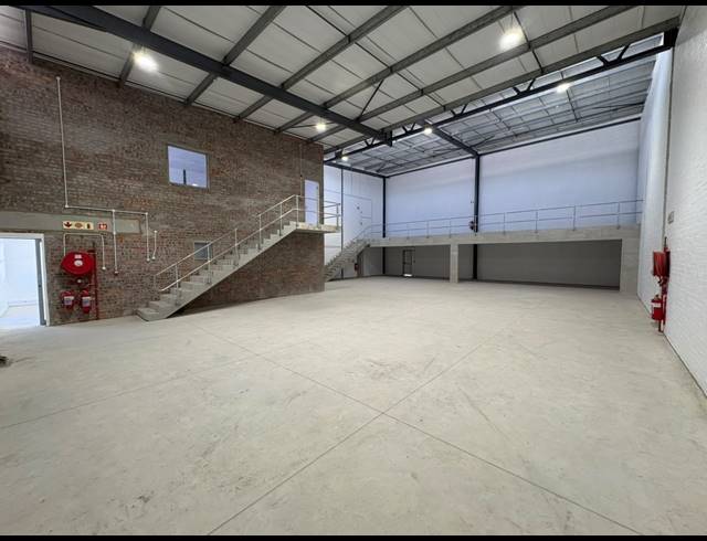 462.20M² WAREHOUSE TO LET IN FIRGROVE